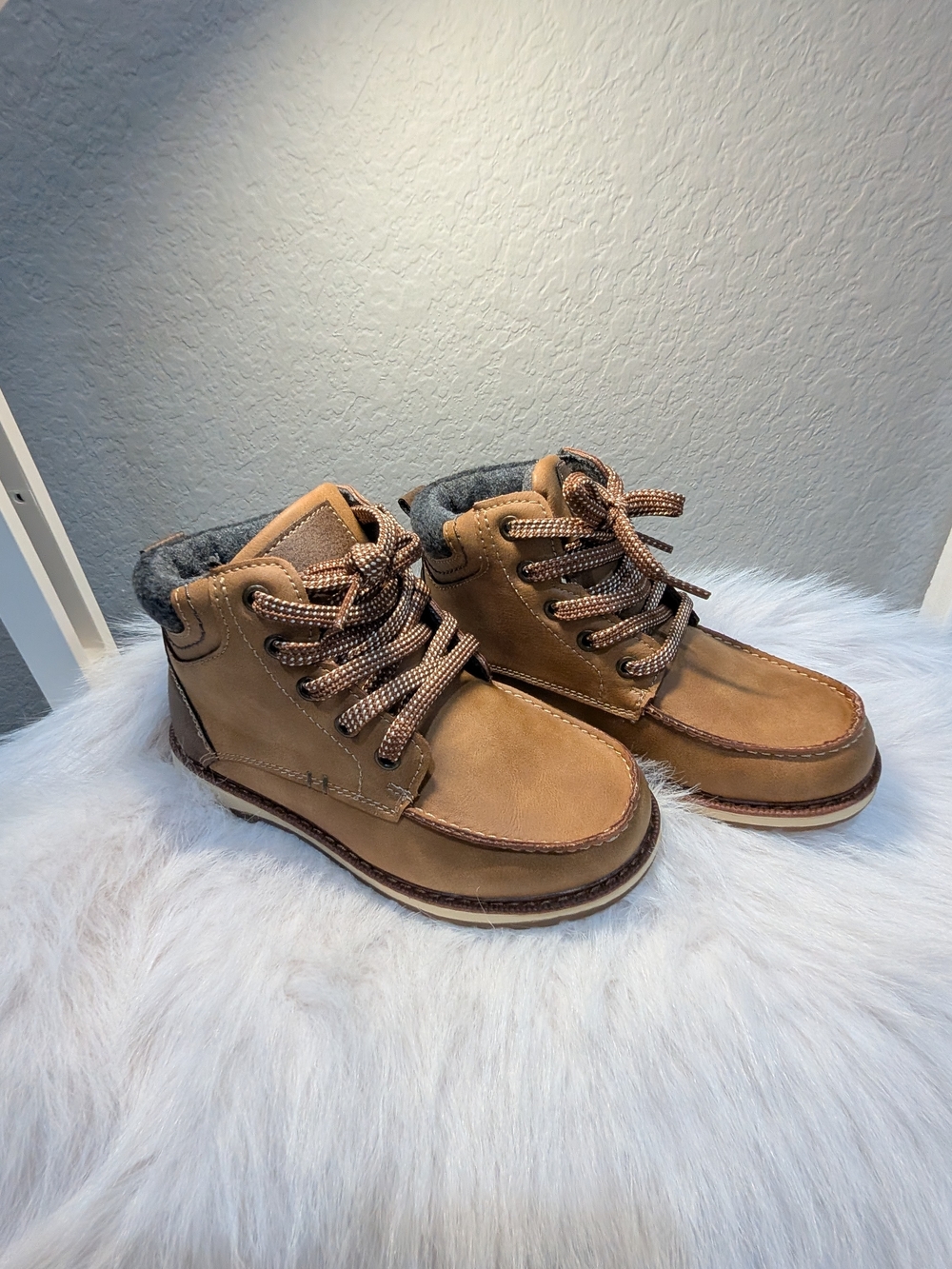 Crown Vintage Chase Chestnut Boots Kids Size 13M